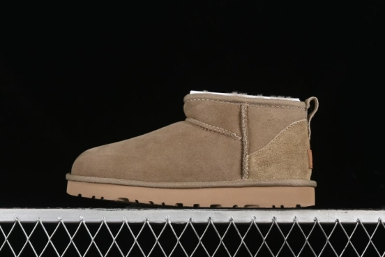 UGG Classic Ultra Mini Short Boots with Genuine Australian Sheepskin and TREADLITE Outsole - 1116109