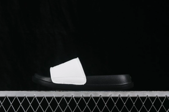MLB Chunky Mound Basic New York Yankees Summer Casual Slides - 3ALPCMM4N07IVS
