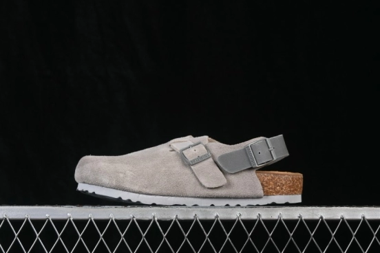 Birkenstock Clog Sandals with Soft Leather and Shearling Lining - 1028323