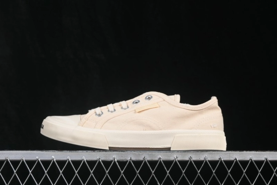 Balenciaga Paris Low Top Lace-Up Fashion Slippers with Distressed Finish - W3RC49091